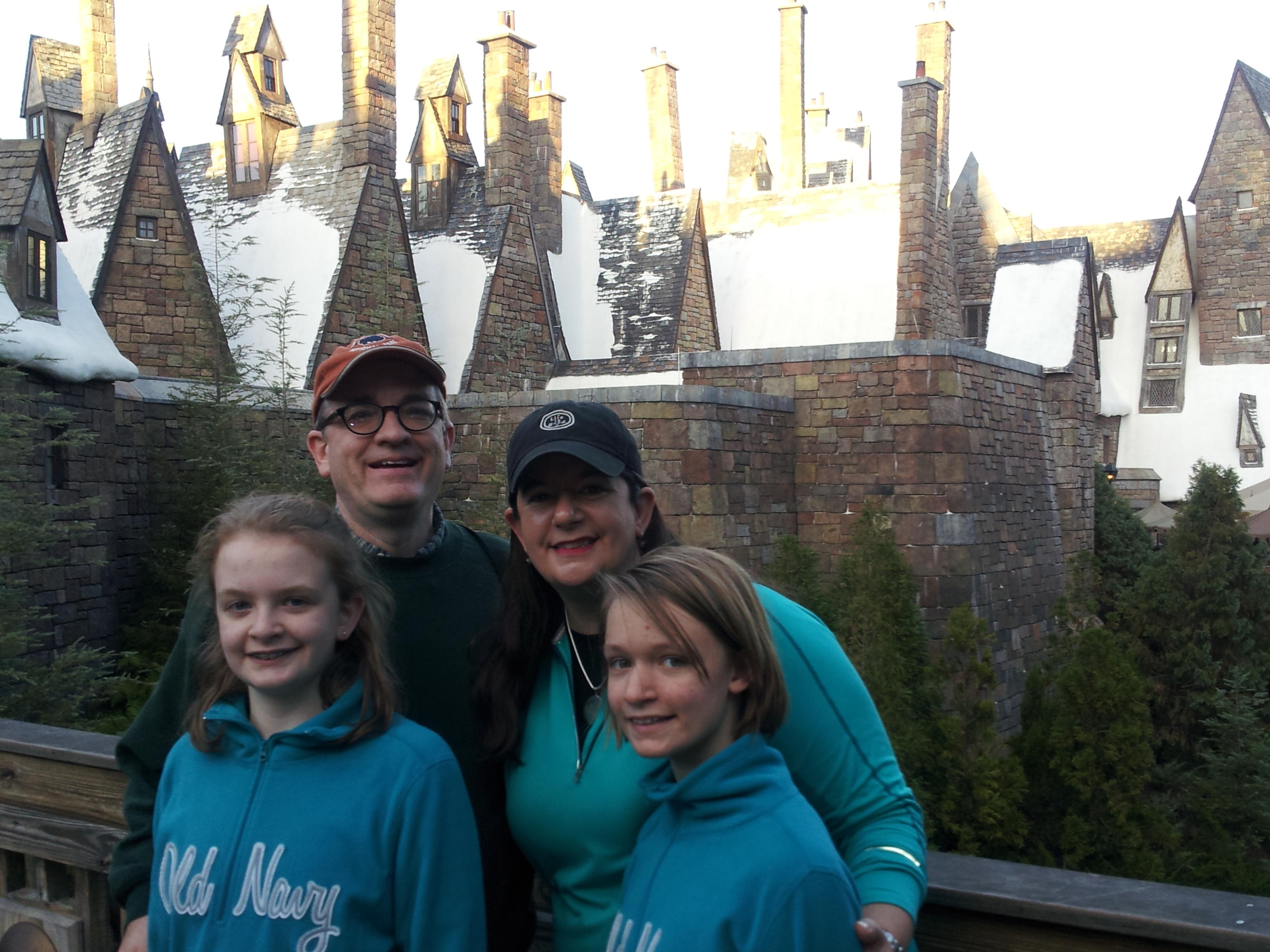 2014-11-26 Universal Curti Hogmeade.jpg